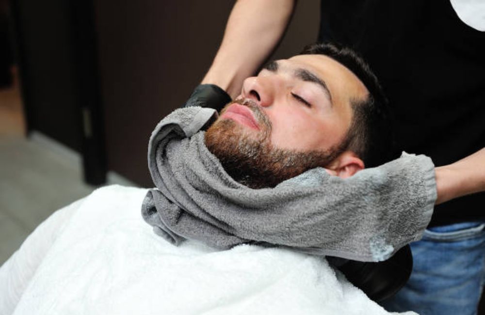 Hot Towel Shaves In Manhattan, New York
