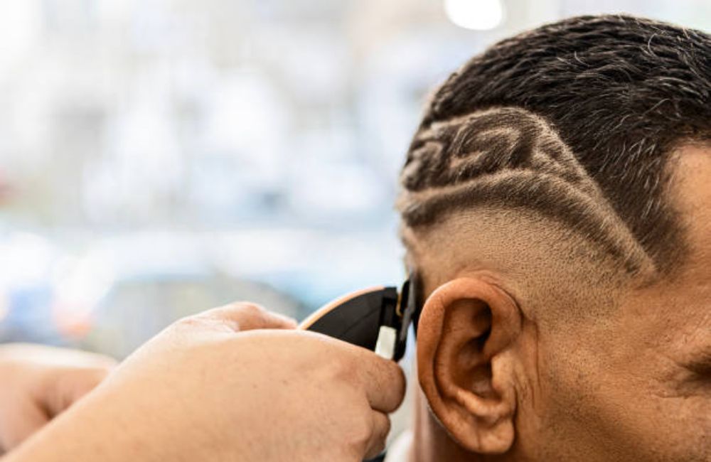 Line Up & Edge Up In Manhattan, New York