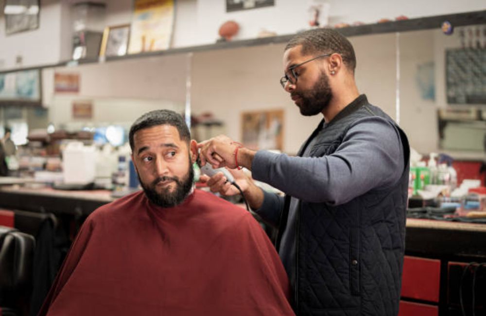 Line Up & Edge Up In Manhattan, New York