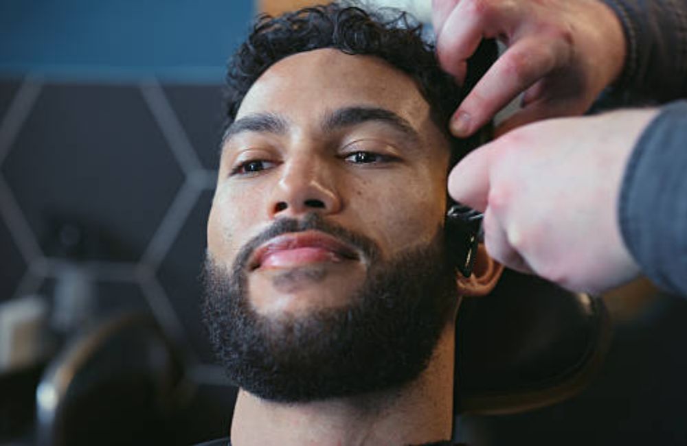 Line Up & Edge Up In Manhattan, New York