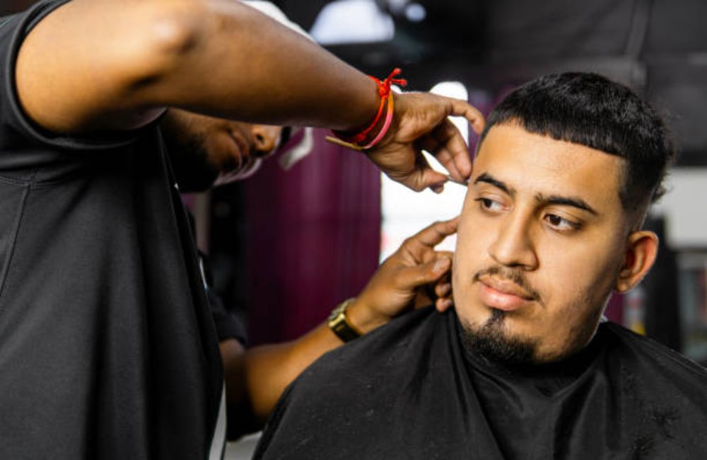 Line Up & Edge Up In Manhattan, New York